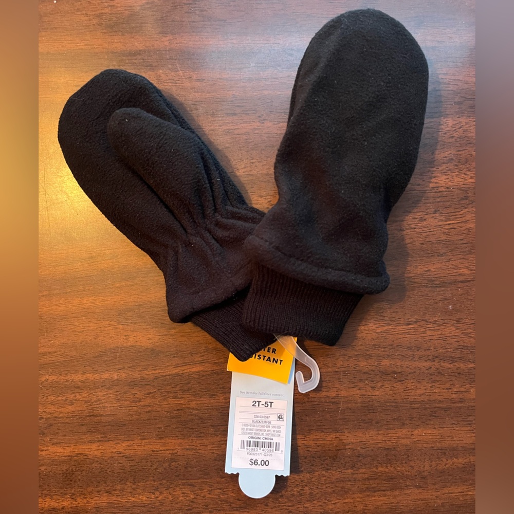 Black Cat & Jack Mittens